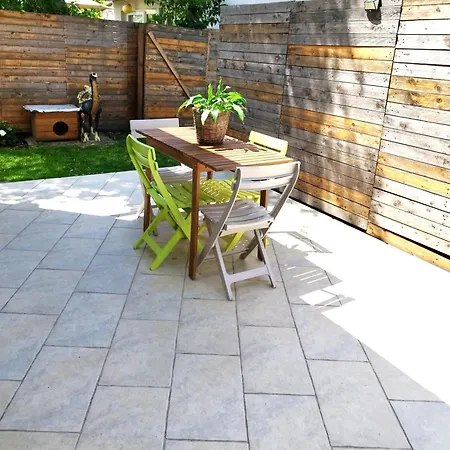 Charming House Located In La Foret